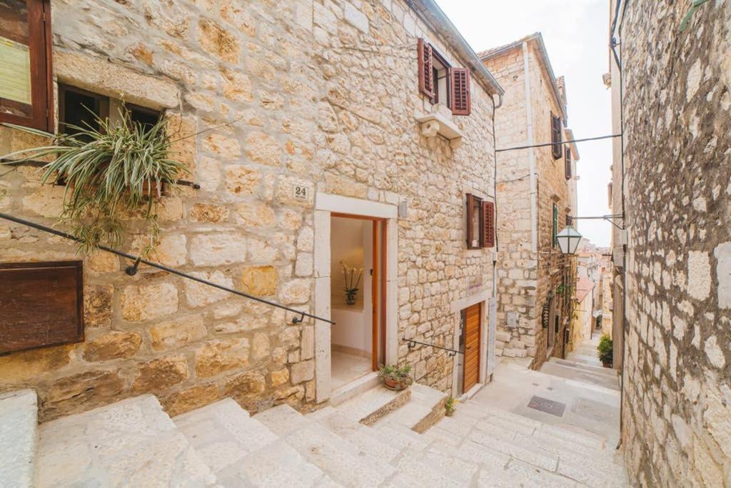 Villa Boutique old town house Karkovich à Hvar Town Extérieur photo